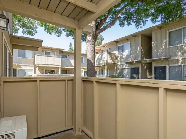 Bridgeford Apartments