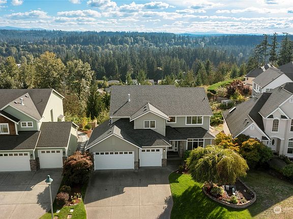 3rd image of 17603 Panorama Boulevard E
