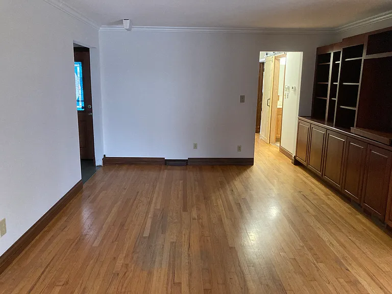 Living Room - 1