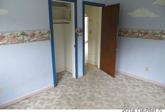 4th image of 114 Astor St