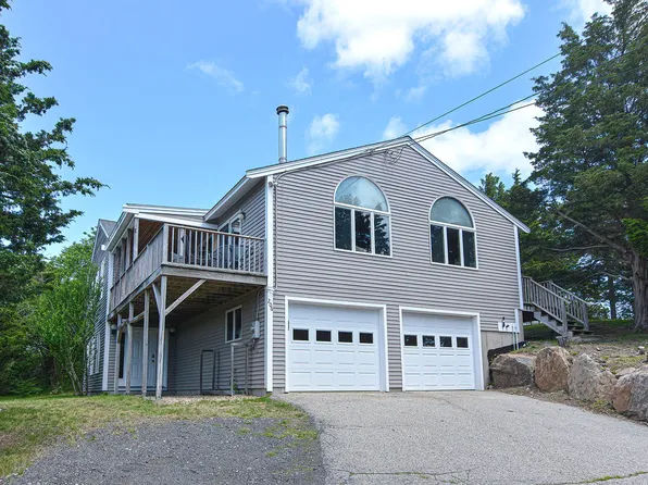 206 Atlantic St, Gloucester, MA 01930