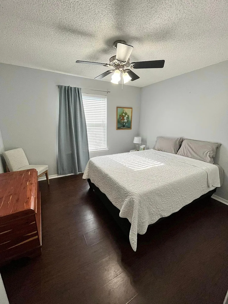 Building Photo - 8437 Rockridge Ct