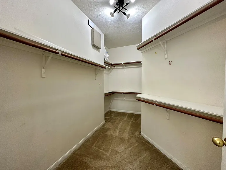 9222 Memorial Grove Dr — Photo 18