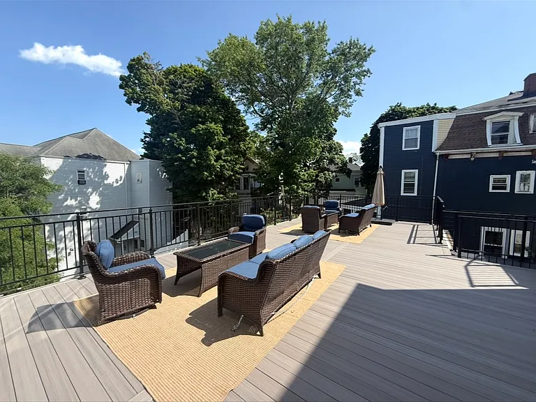 476 Warren St #404 — Photo 16