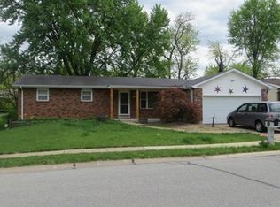 452 Rebecca Dr, Saint Charles, MO 63301