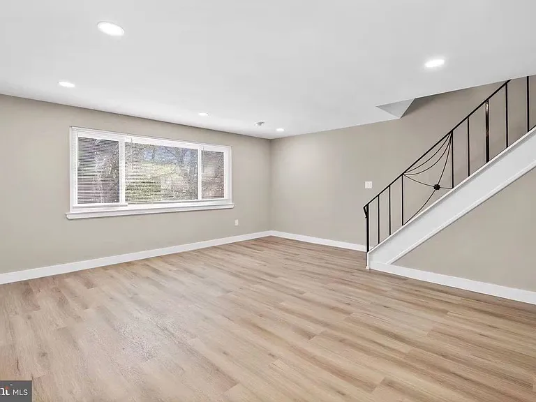 10755 Jeanes St #2 — Photo 4