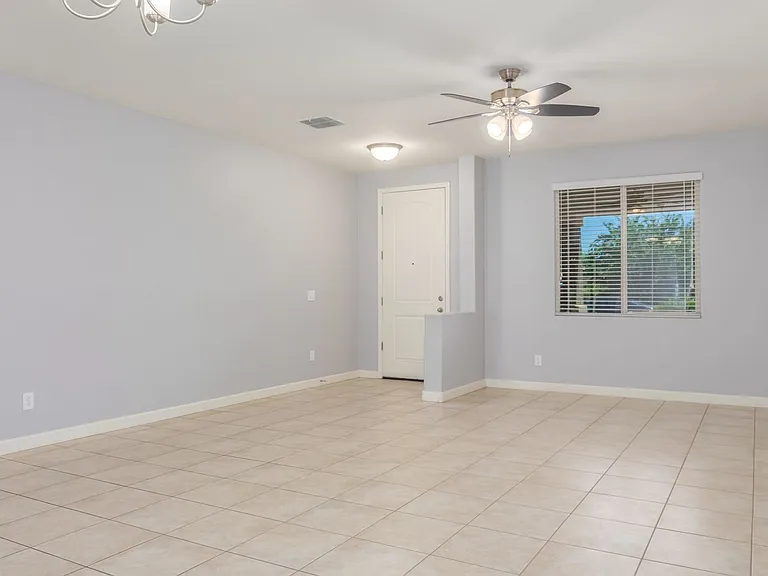 17186 W Lisbon Ln — Photo 15