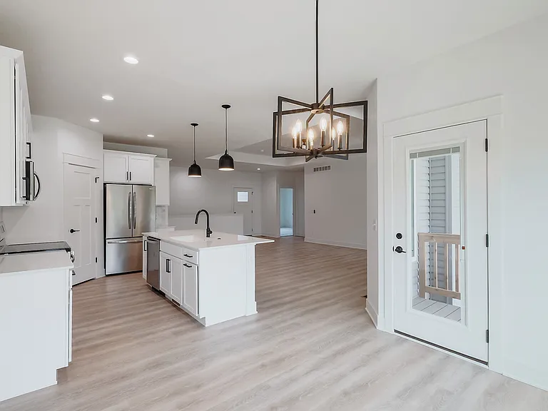 4917 Spire St — Photo 12