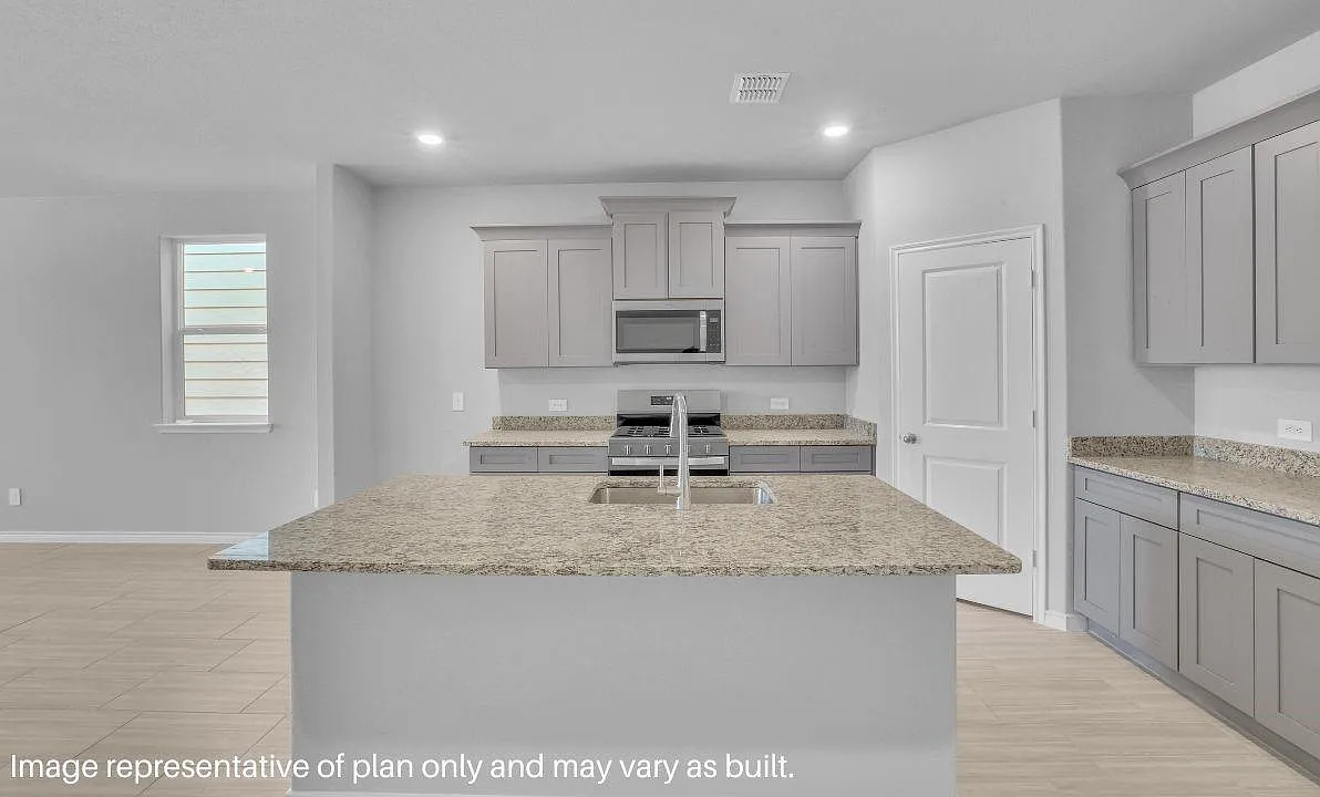 4 bed, 1784 sqft, $2,500 — Photo 4