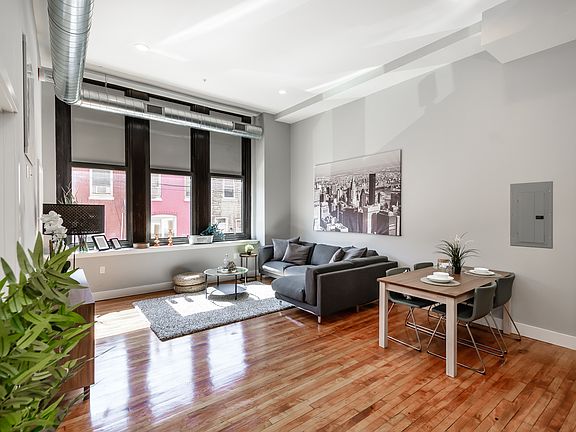 4th image of 1501 S 17th St #1