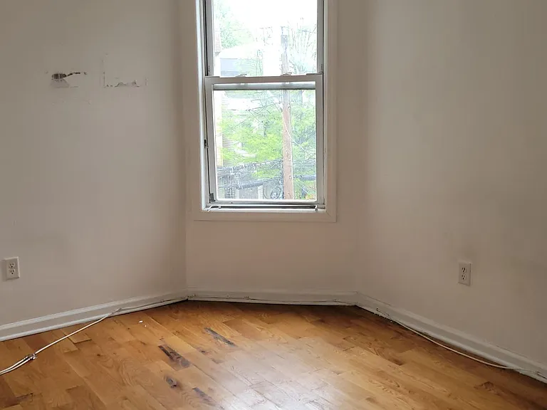 654 S 19th St #1 — Photo 7