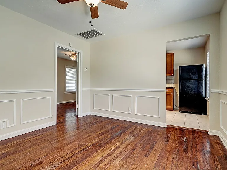 949 Teetshorn St. — Photo 7