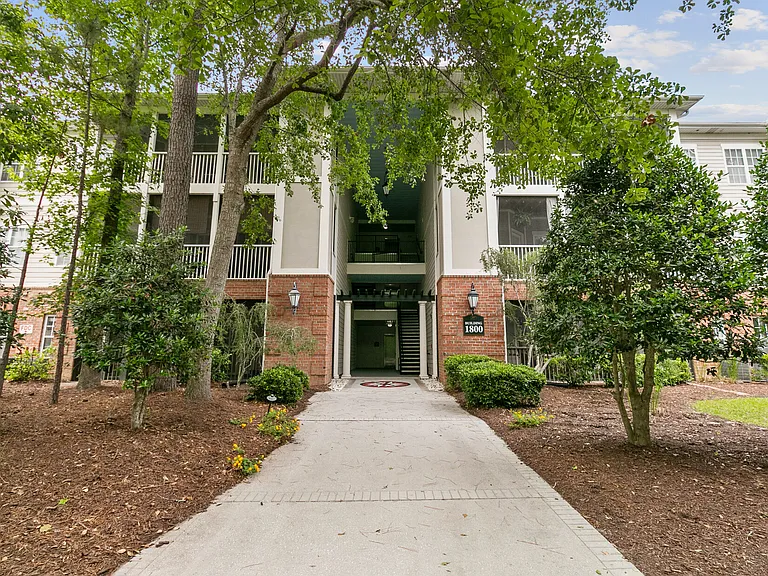 Building 1800