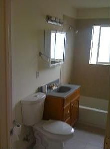 5th image of 10117 NE 39th Ave