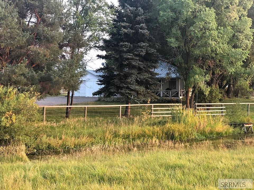 2nd image of 144 Commissary Rd
