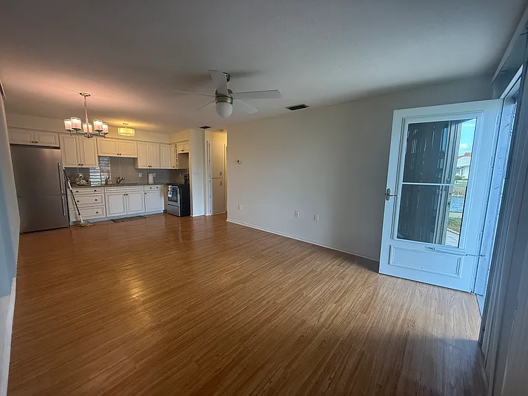 4318 Tahitian Gardens Cir #H — Photo 3