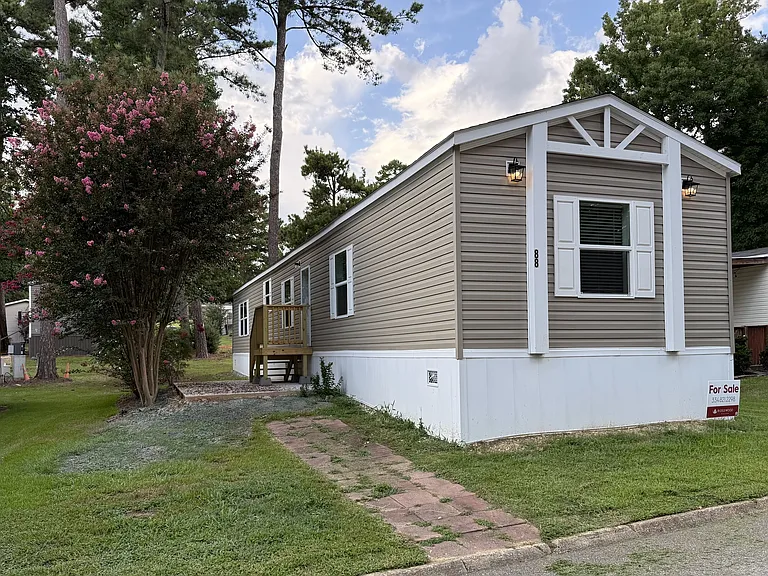 500 Webster Rd #88 — Photo 17