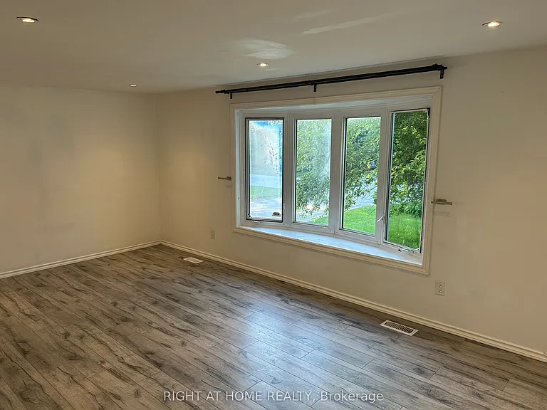 230 Cindy Ln — Photo 5