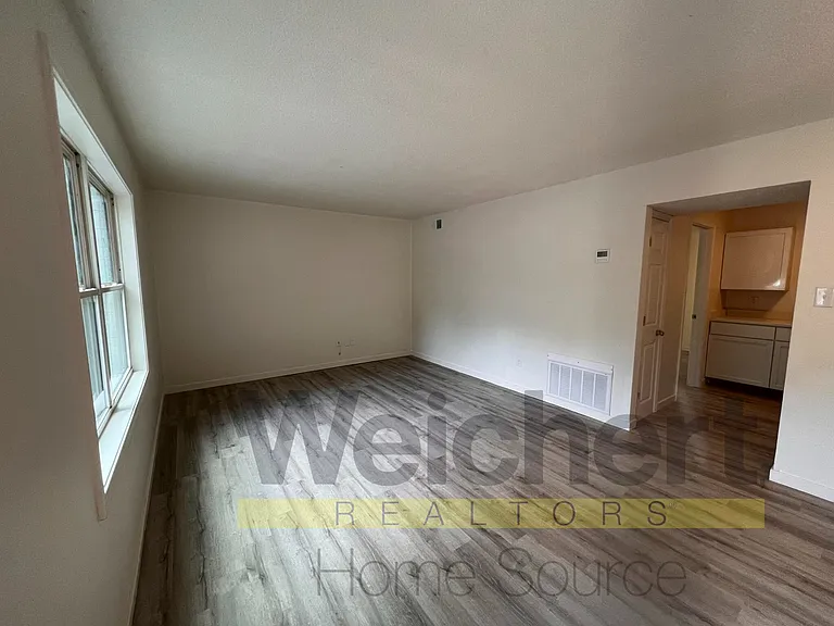 1308 S 7th St — Photo 4