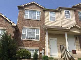 633 Willow St, Elburn, IL 60119