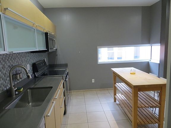 4th image of 520 S Roosevelt St Unit 1004