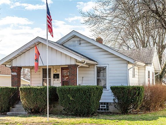3rd image of 222 Nordale Ave