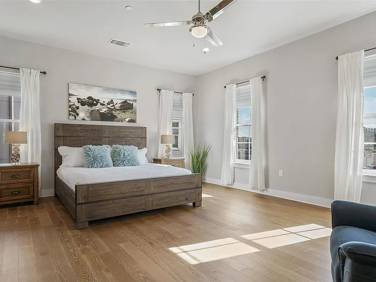 1411 Town Creek Dr #4 — Photo 22