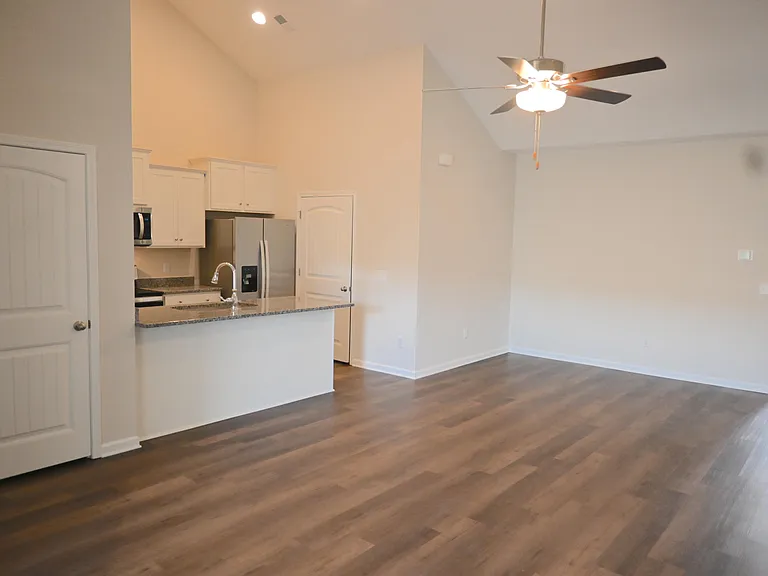 983 Manitou Cir — Photo 11