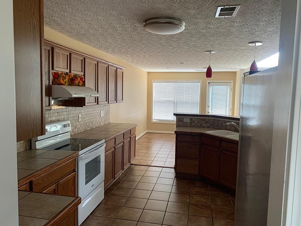 3304 Drayton Pl, Lexington, KY 40503 Zillow