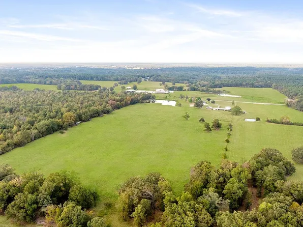 1136 County Road 2001, New Boston, TX 75570