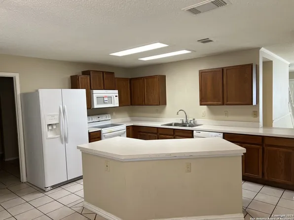 15822 Pleasant Well Drive, San Antonio, TX 78247
