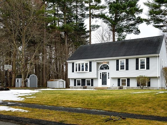 4th image of 1 Spring St