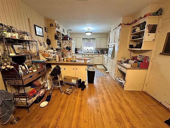 5th image of 4520 NW 46th St