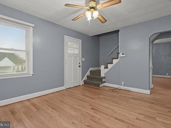 4th image of 7006 Willowdale Ave