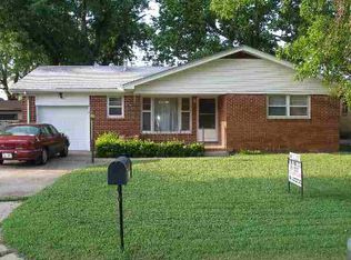 528 Alexander Dr, Haysville, KS 67060