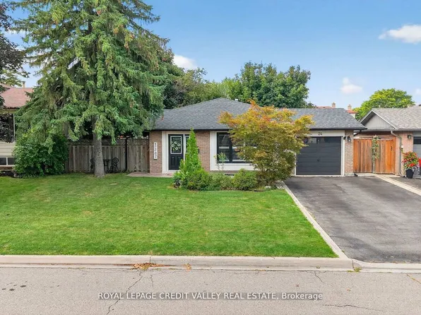 24 Willis Dr, Brampton, ON L6W 1A9