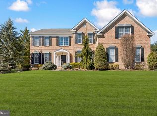 103 Oakmont Dr, Moorestown, NJ 08057