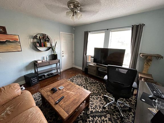 3rd image of 5812 Ross Ave APT 1