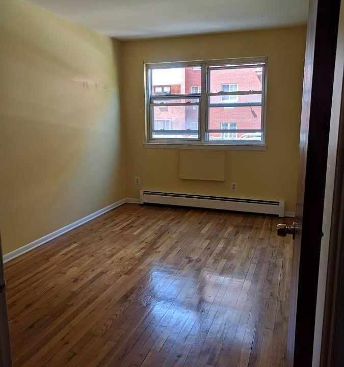 1st image of 13533 82nd Ave #1