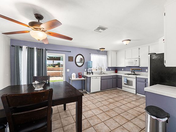 5th image of 2699 Corona Ave