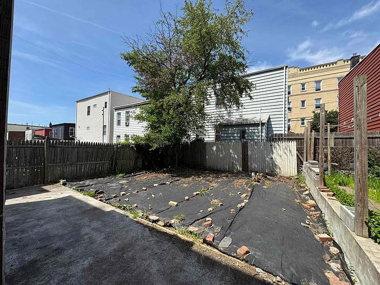 130 Highland Ave #1 — Photo 14