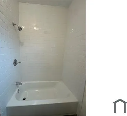 2715 1/2 Alsace Ave — Photo 12