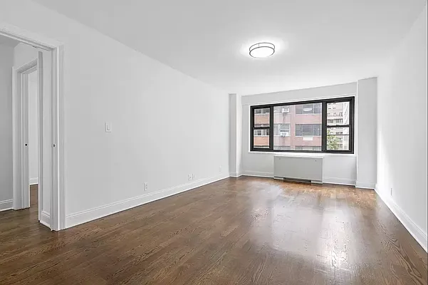 Rented by Douglas Elliman | media 15