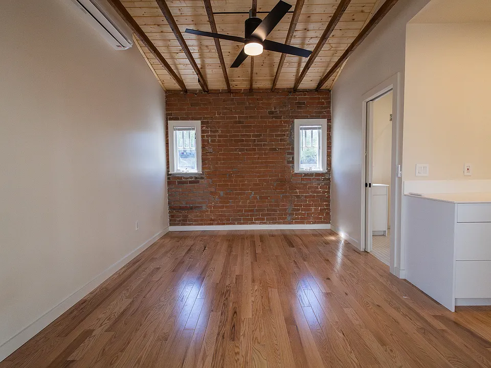 512 W Fillmore St #9