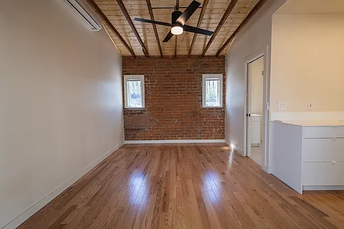512 W Fillmore St #9 Photo 1
