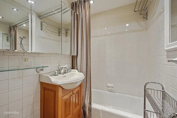 Sold by Corcoran | media 5