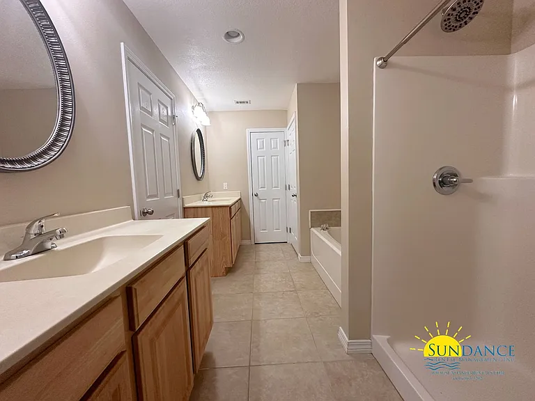 8484 Randall Dr — Photo 10