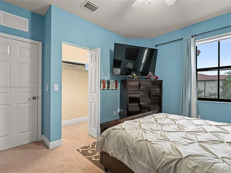 8825 NW 100th Pl — Photo 34