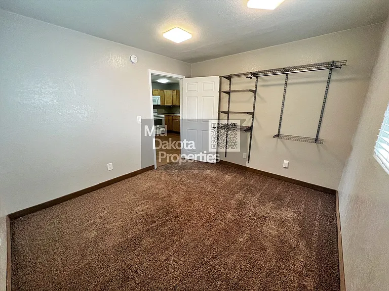 200 W 7th Ave — Photo 11