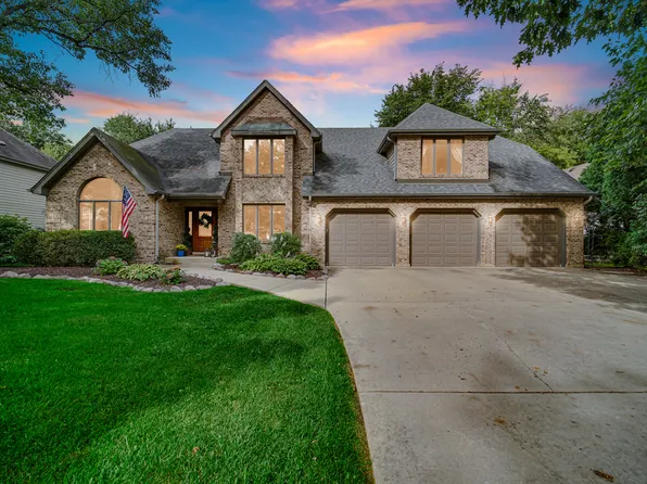 1024 Trillium Trl, West Chicago, IL 60185